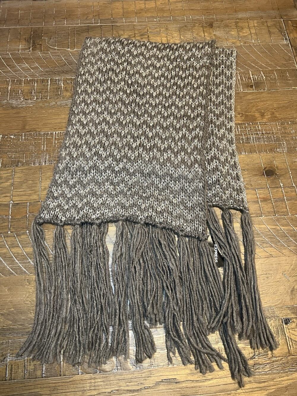 Express Women’s Knit Scarf NWT Gold Embellishments Some Snags Fringe On Ends